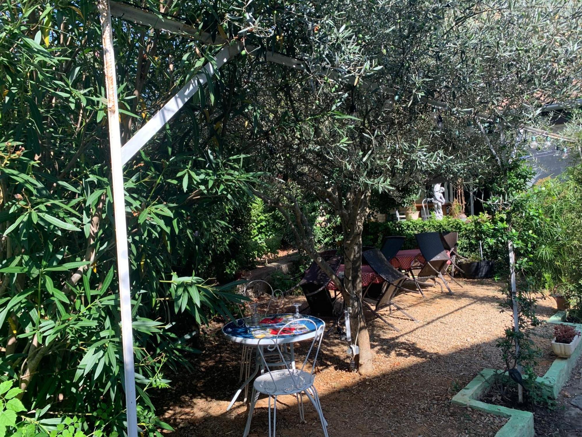 Le Jardin D Ines Hotel Espéraza Екстериор снимка